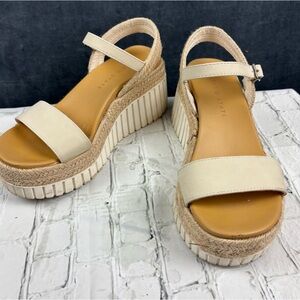 GUC Altar'd State Cream Platform Sandals Sz 6M